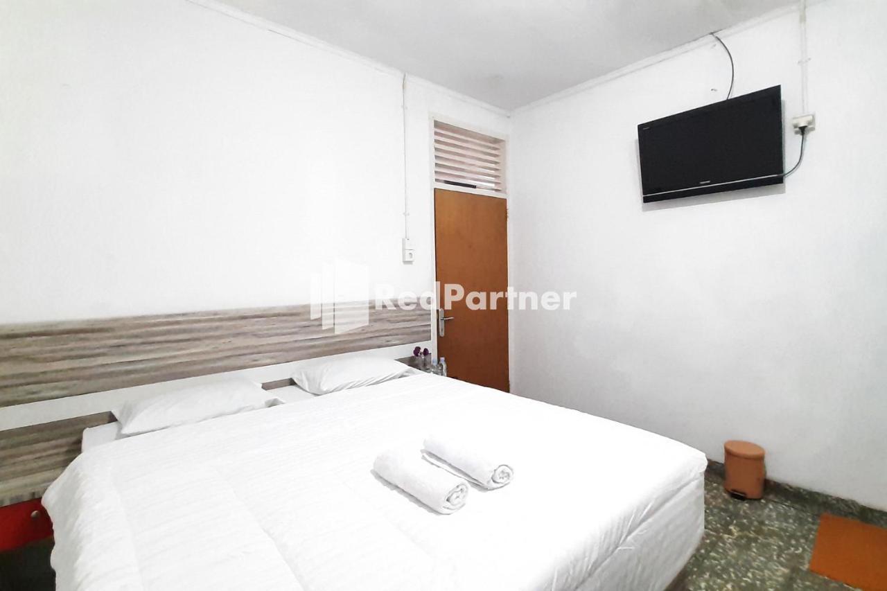 Roemah Proklamasi Syariah Mitra Reddoorz Padang  Exterior photo