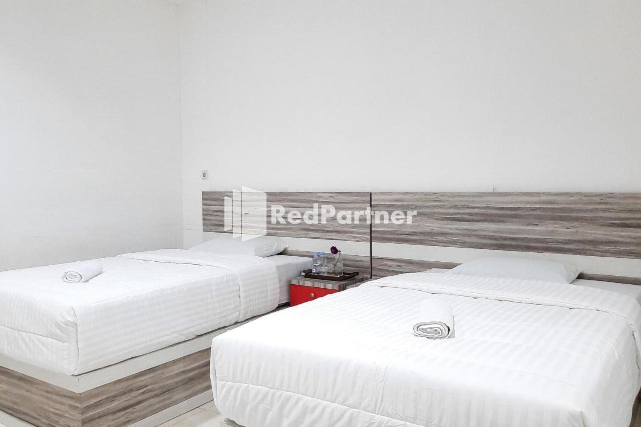 Roemah Proklamasi Syariah Mitra Reddoorz Padang  Exterior photo