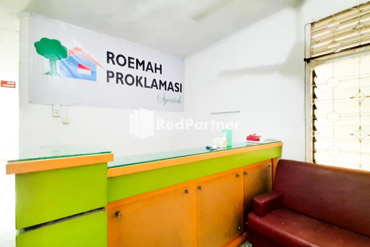Roemah Proklamasi Syariah Mitra Reddoorz Padang  Exterior photo